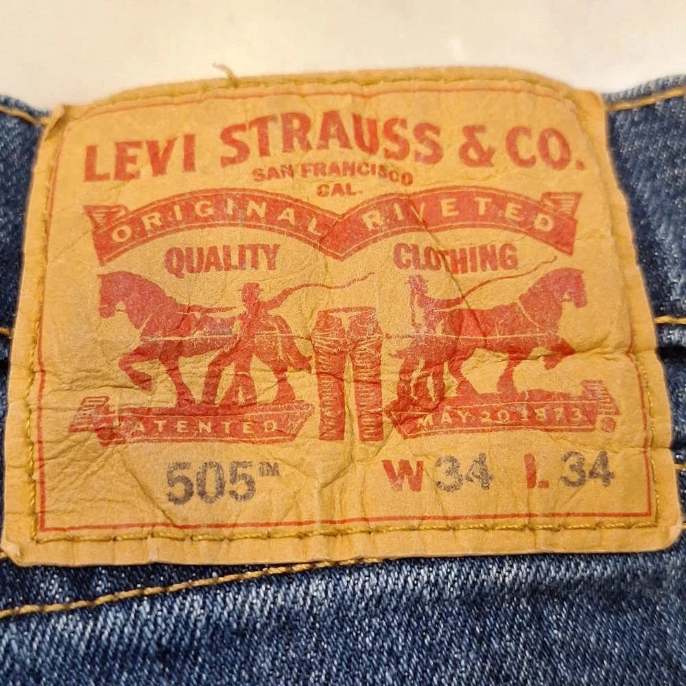 Levi's Mens 505 Blue Denim Jeans Sz 34 X 34 Classic Straight Leg Style Dark Wash